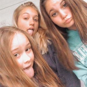 Meet your Posher, Ava